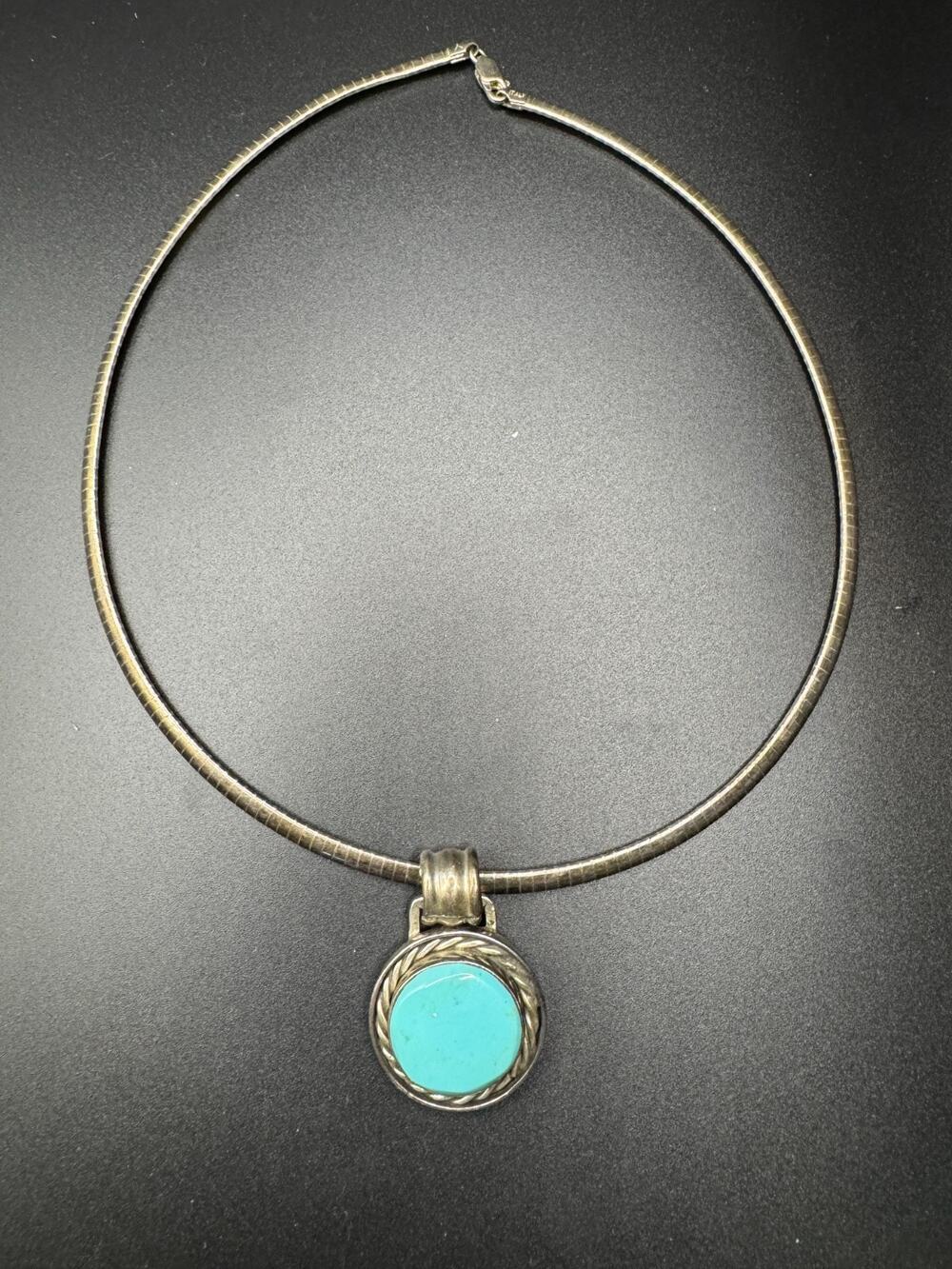 Vtg Turquoise and Sterling Silver 925 Pendant Omega Chain Choker Necklace Italy